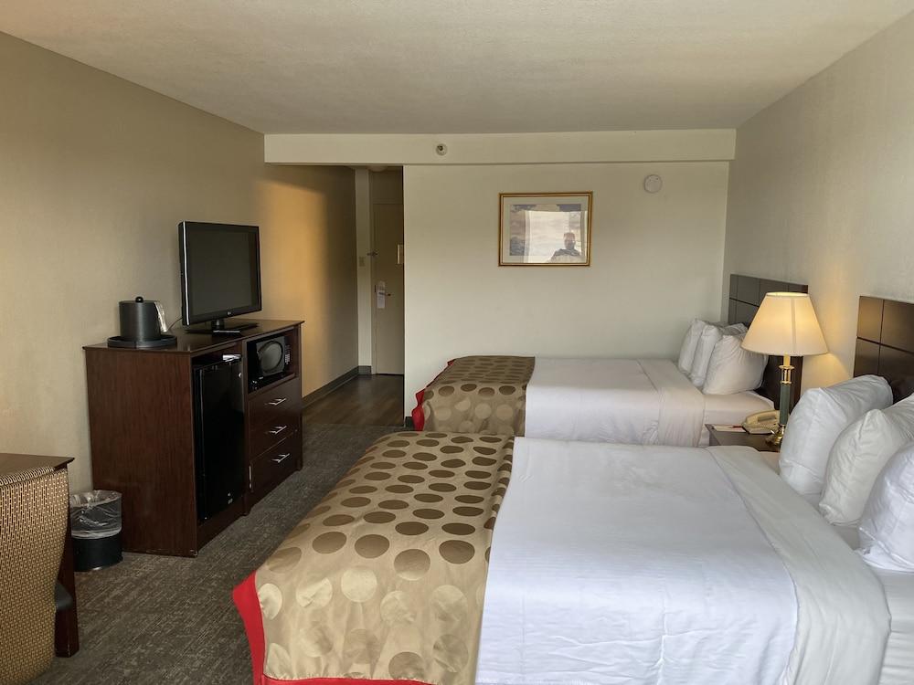 Ramada By Wyndham Albuquerque Midtown Hotel Ngoại thất bức ảnh